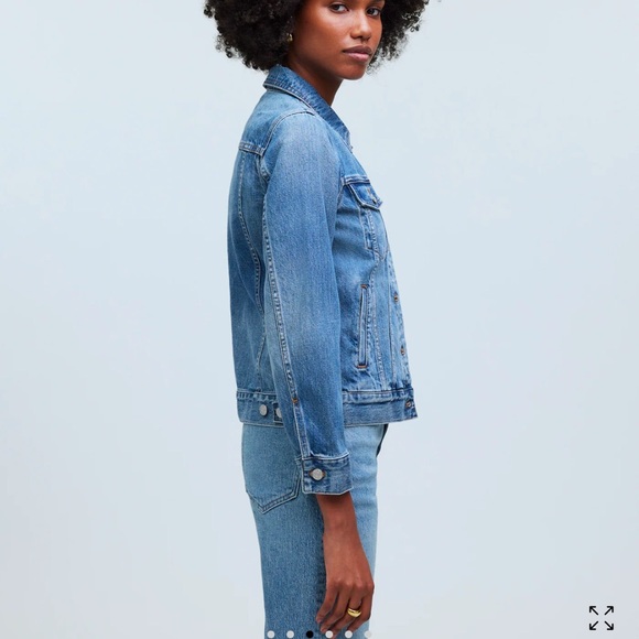 Madewell The Jean Jacket  Classic Blue Denim Jacket - Picture 2 of 13